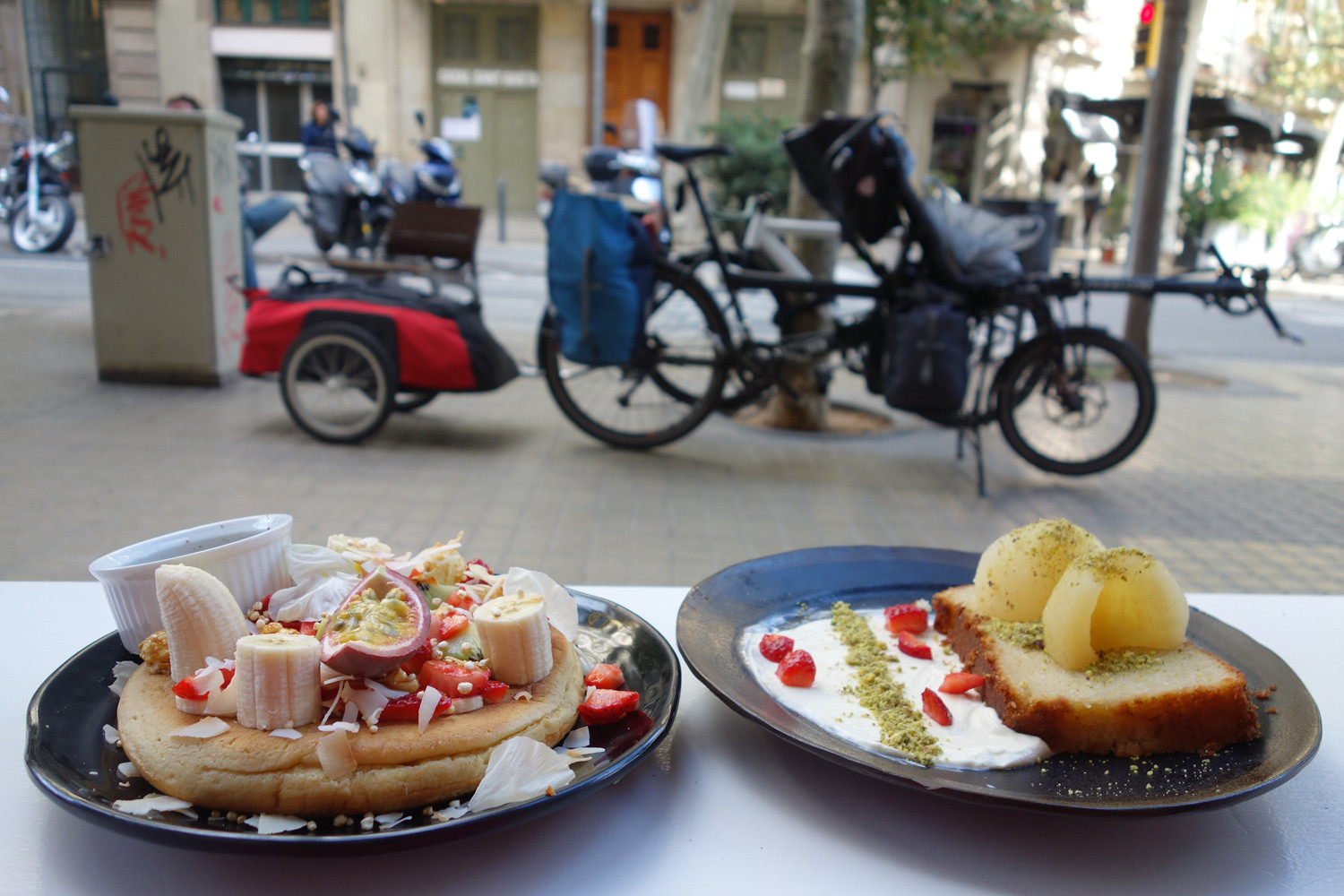 Barcelone Brunch and Cake Tandem bike